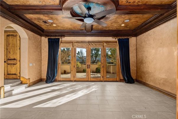 Empty room, Interior, Recessed Lighting, Wooden Beams, Wooden Ceilings