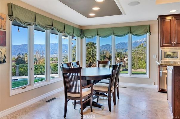 Dining room, Interior, Recessed Lighting