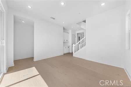 DE Listing image placeholder