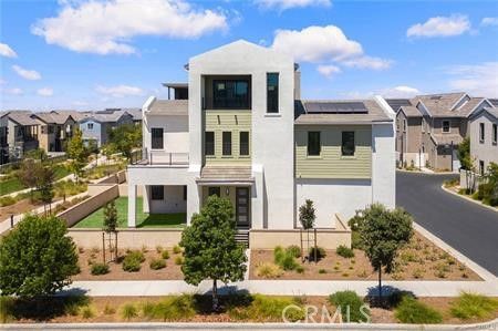 Exterior, Facade, Solar Panels, Modern