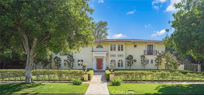 Backyard, Exterior, Facade, Mediterranean