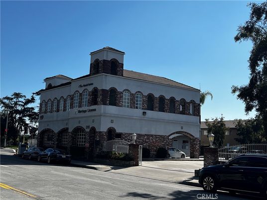 Exterior, Facade, French Provincial
