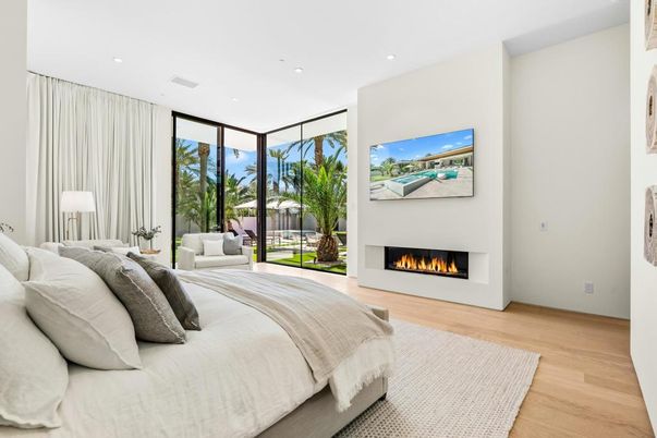 Bedroom, Fireplace, Interior, Recessed Lighting, Wood Texture Flooring