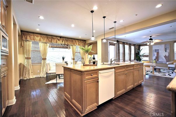 Dining room, Interior, Kitchen, Pendant Lights, Recessed Lighting, Wood Texture Flooring