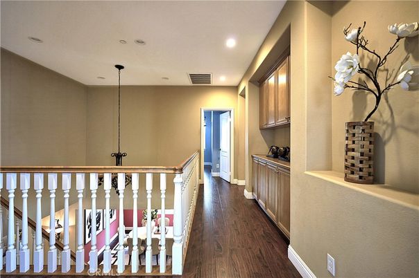 Interior, Pendant Lights, Recessed Lighting, Wood Texture Flooring