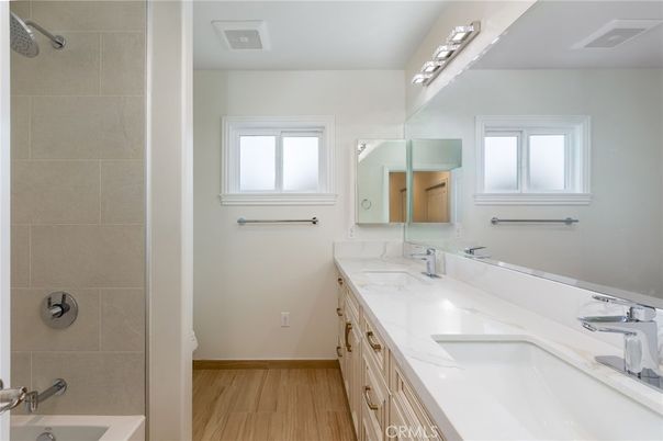 Bathroom, Dual Sink Vanities, Interior, Wood Texture Flooring