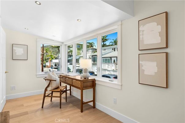 Home Office, Interior, Recessed Lighting, Wood Texture Flooring