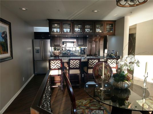 Dining room, Interior, Kitchen, Recessed Lighting, Wood Texture Flooring