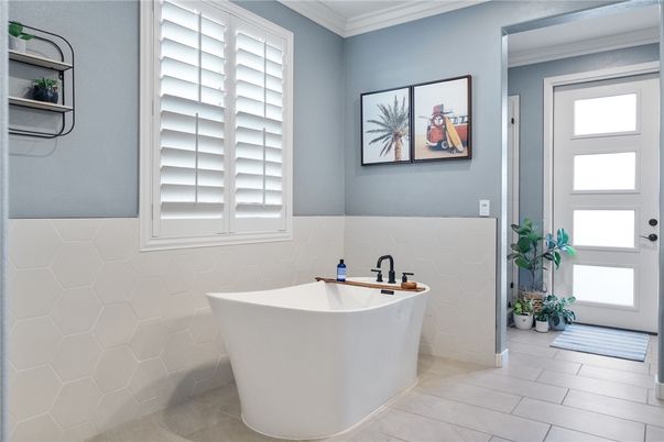 Bathroom, Free Standing Baths, Interior