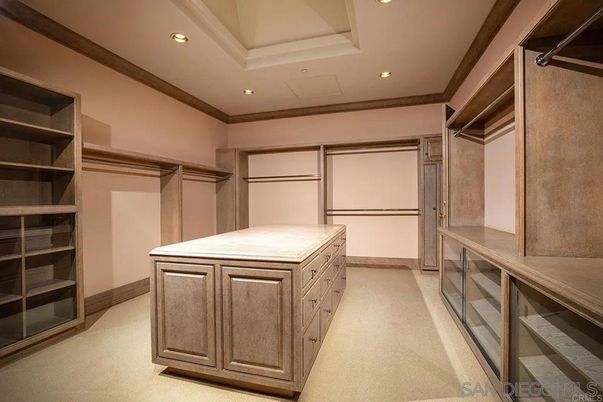 Interior, Recessed Lighting, Walk-in Closets