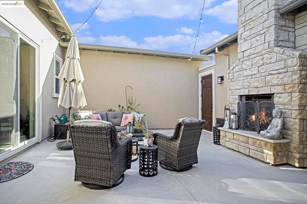 Exterior, Fireplace
