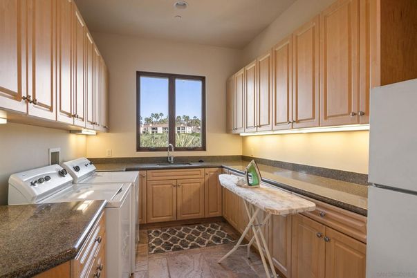 Interior, Recessed Lighting, Washer
