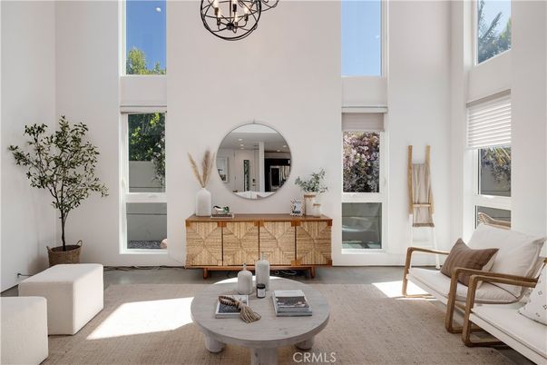 Chandelier, Fireplace, Interior, Living room