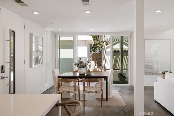 Dining room, Interior, Recessed Lighting