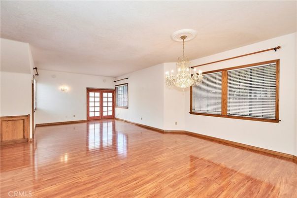 Chandelier, Empty room, Interior, Wood Texture Flooring
