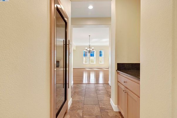 Chandelier, Interior, Recessed Lighting