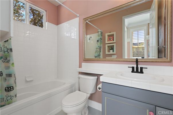 Bathroom, Interior, Tile Countertops