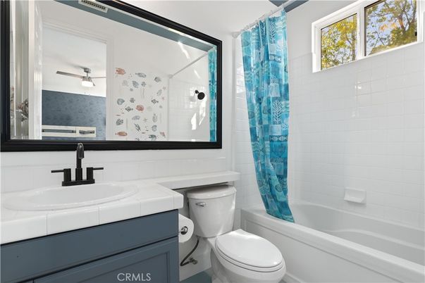 Bathroom, Interior, Tile Countertops
