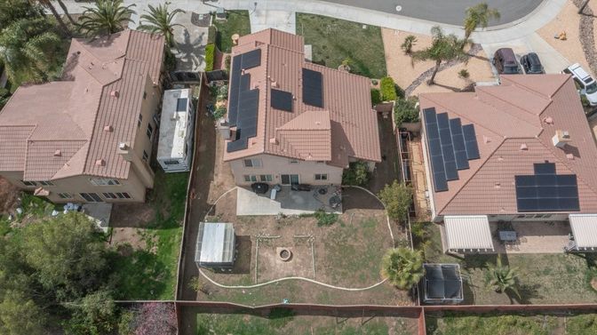 Exterior, Drone