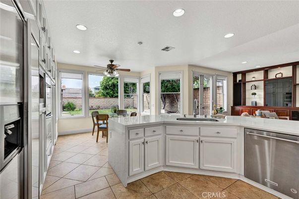 Dining room, Interior, Kitchen, Recessed Lighting, Stainless Steel Appliances