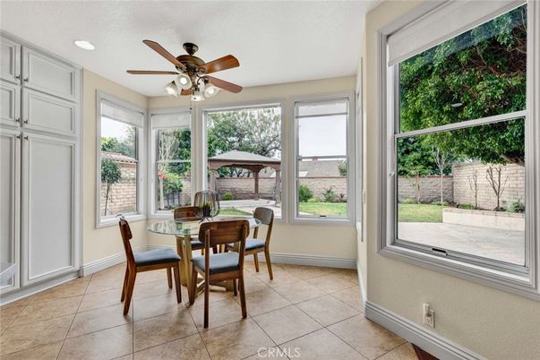 Dining room, Interior, Recessed Lighting, Sun Room