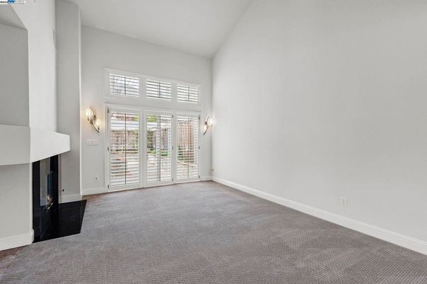 Empty room, Fireplace, Interior