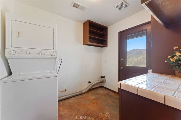 Interior, Utility Closets, Washer