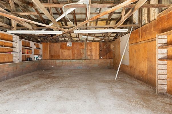 Empty room, Interior, Wooden Beams, Wooden Walls