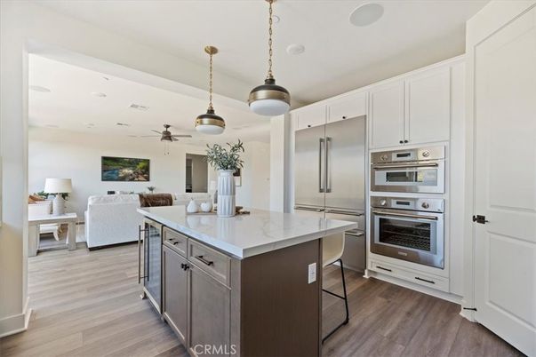 Interior, Kitchen, Living room, Pendant Lights, Recessed Lighting, Stainless Steel Appliances, Wood Texture Flooring