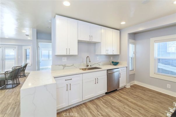 Dining room, Interior, Kitchen, Recessed Lighting, Wood Texture Flooring