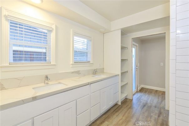 Bathroom, Dual Sink Vanities, Interior, Wood Texture Flooring