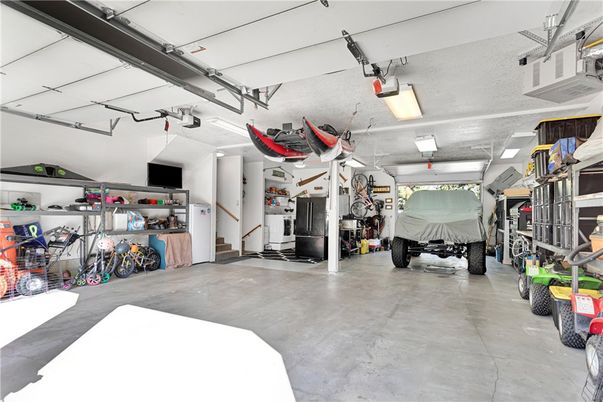 Garage, Interior