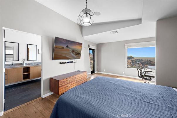 Bedroom, Interior, Pendant Lights, Wood Texture Flooring