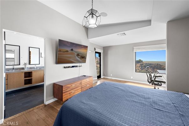 Bedroom, Interior, Pendant Lights, Wood Texture Flooring