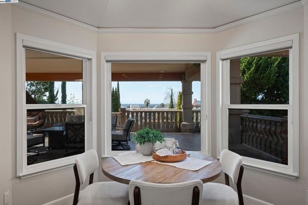 Dining room, Interior
