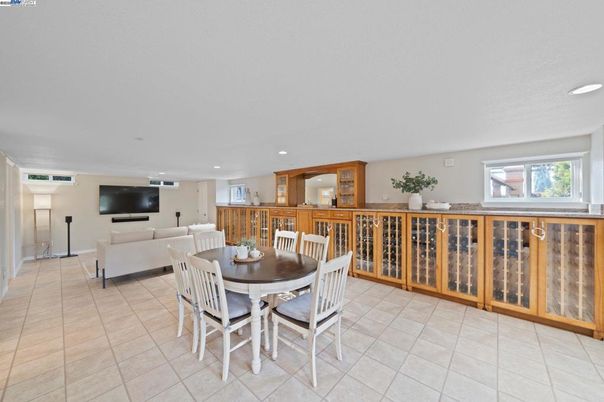Dining room, Interior, Living room, Recessed Lighting