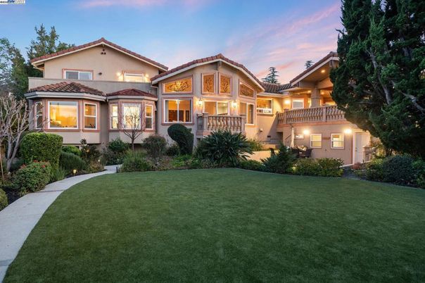 Backyard, Exterior, Facade, Mediterranean