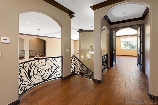 Interior, Pendant Lights, Recessed Lighting, Wood Texture Flooring