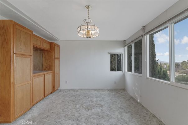 Chandelier, Empty room, Interior, Pendant Lights