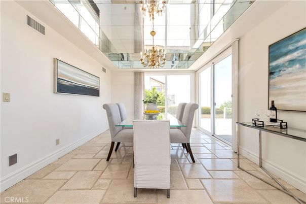 Chandelier, Dining room, Interior