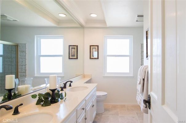 Bathroom, Dual Sink Vanities, Interior, Recessed Lighting
