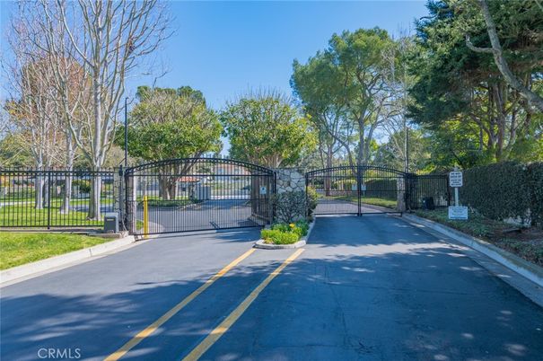Exterior, Tennis Courts