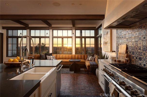Interior, Kitchen, Living room, Recessed Lighting, Stainless Steel Appliances