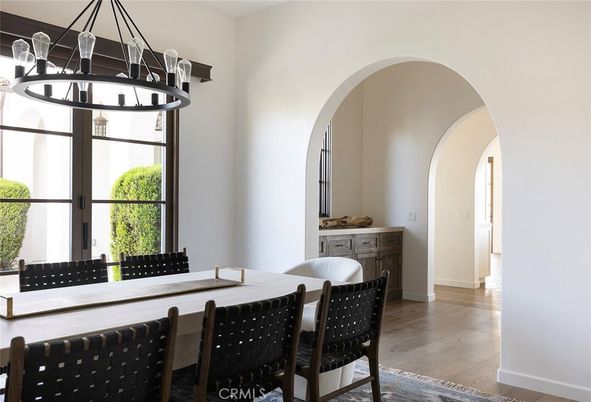 Chandelier, Dining room, Interior, Pendant Lights, Wood Texture Flooring