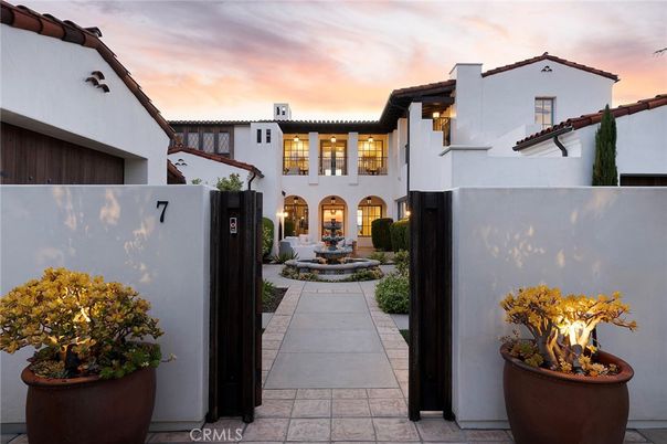 Exterior, Facade, Spanish Mediterranean