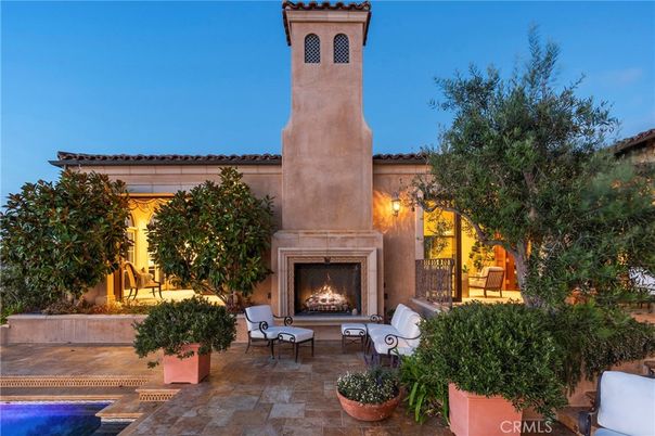 Exterior, Fireplace, Pool