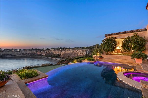 Exterior, Pool, Water