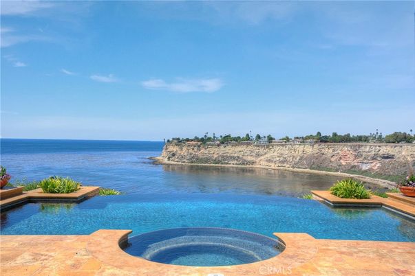 Exterior, Pool, Water