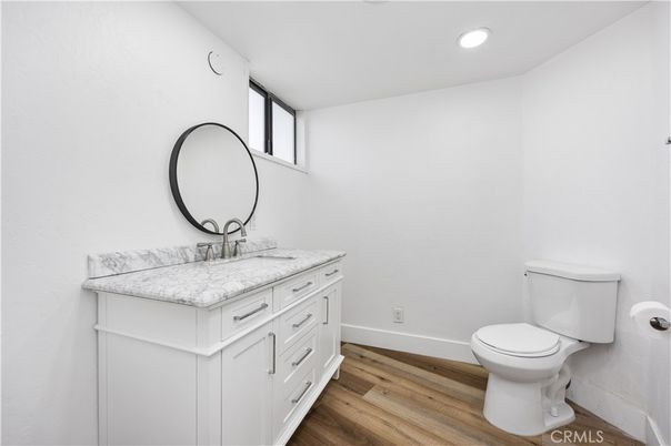 Bathroom, Interior, Recessed Lighting, Wood Texture Flooring