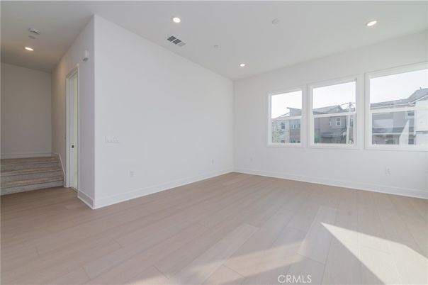 Empty room, Interior, Recessed Lighting, Wood Texture Flooring